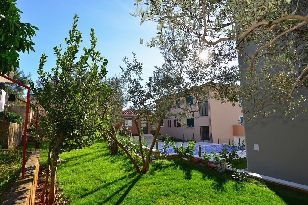 Apartments Villa Coratina تروغير المظهر الخارجي الصورة
