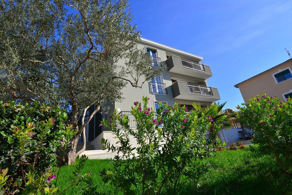 Apartments Villa Coratina تروغير المظهر الخارجي الصورة