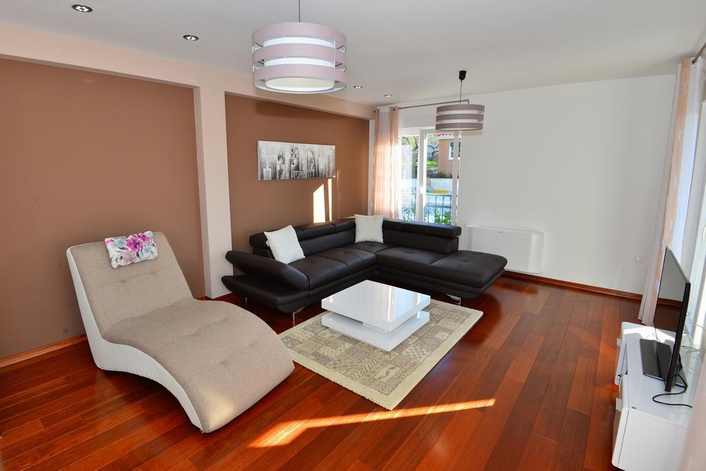 Apartments Villa Coratina تروغير المظهر الخارجي الصورة