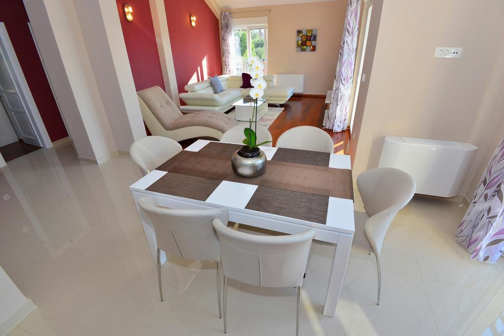 Apartments Villa Coratina تروغير المظهر الخارجي الصورة