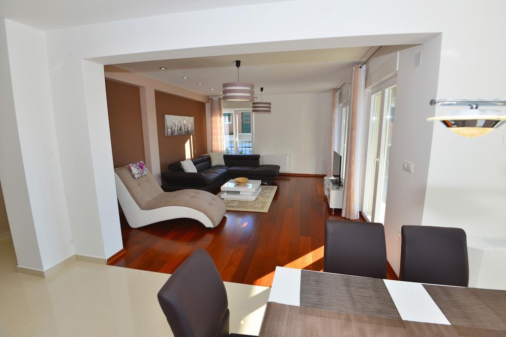 Apartments Villa Coratina تروغير المظهر الخارجي الصورة