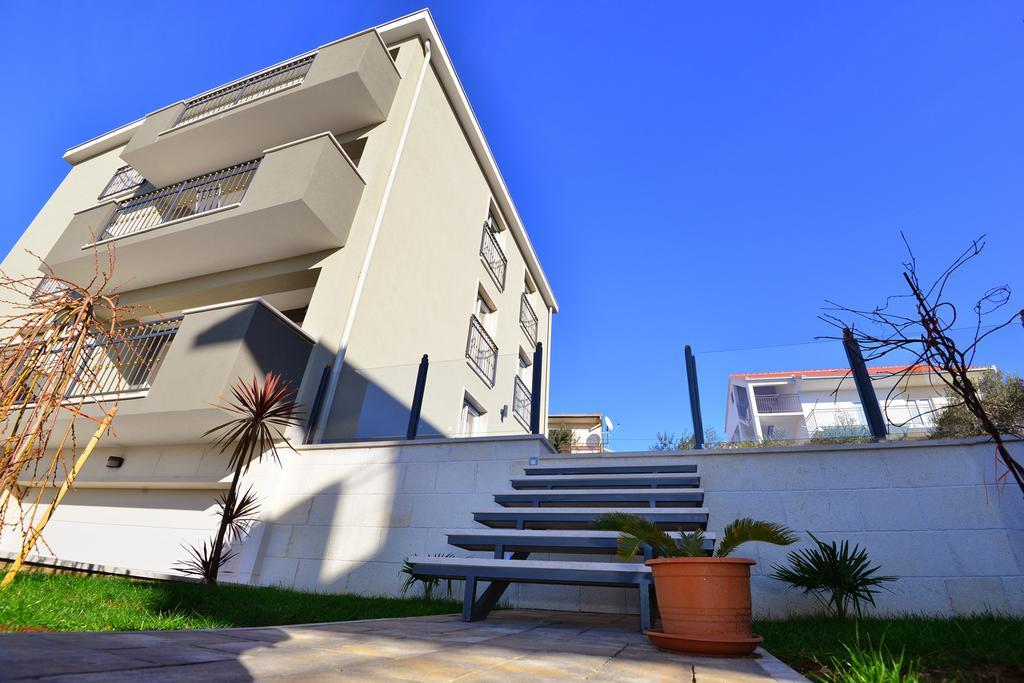 Apartments Villa Coratina تروغير المظهر الخارجي الصورة