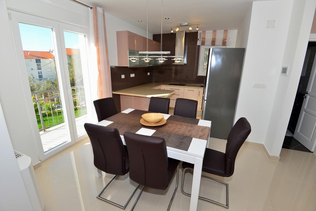 Apartments Villa Coratina تروغير المظهر الخارجي الصورة