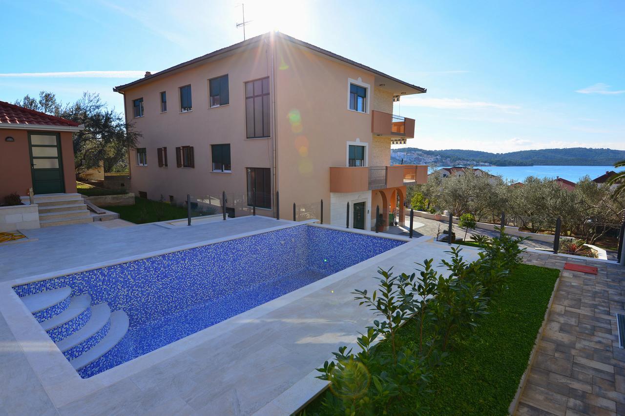 Apartments Villa Coratina تروغير المظهر الخارجي الصورة